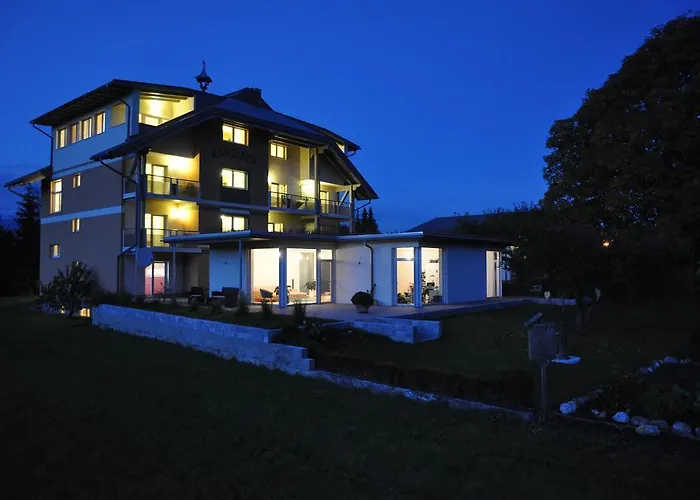 Karglhof Stammhaus شقة